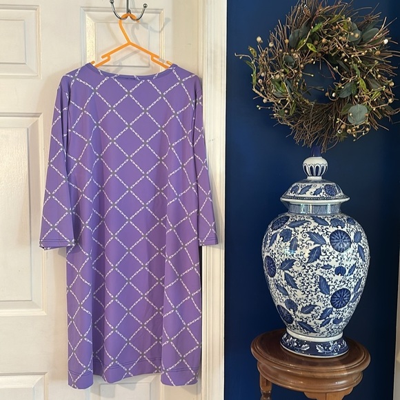 Anthony’s Resortwear Lavender & White Trellis Pattern Polyester & Spandex Dress - Picture 6 of 8